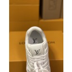 Louis Vuitton Trainer Sneakers Couple Model LD 0727