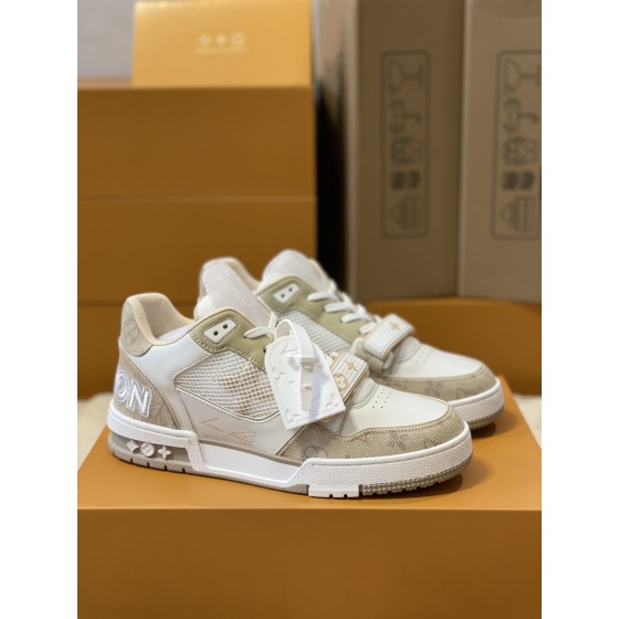 Louis Vuitton Trainer sneakers for couples, style 1A98UX