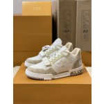 Louis Vuitton Trainer sneakers for couples, style 1A98UX