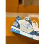 Louis Vuitton Trainer sneakers for couples, style 1A98UX
