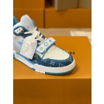 Louis Vuitton Trainer sneakers for couples, style 1A98UX
