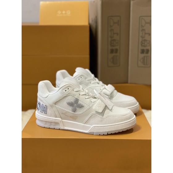 Louis Vuitton Trainer sneakers for couples, style 1A98UX