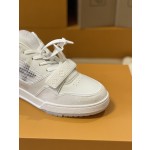 Louis Vuitton Trainer sneakers for couples, style 1A98UX