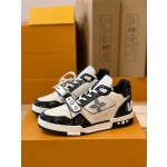 Louis Vuitton Trainer sneakers for couples, style 1A98UX