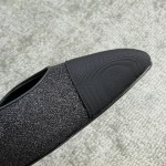 CHANEL especially popular color blocking single shoes continue the classic Chanel characteristics