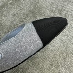 CHANEL especially popular color blocking single shoes continue the classic Chanel characteristics