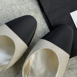 CHANEL especially popular color blocking single shoes continue the classic Chanel characteristics