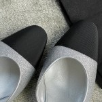 CHANEL especially popular color blocking single shoes continue the classic Chanel characteristics