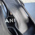 CHANEL especially popular color blocking single shoes continue the classic Chanel characteristics