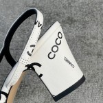 CHANEL especially popular color blocking single shoes continue the classic Chanel characteristics