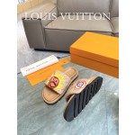 Louis Vuitton 2023 couple models embossed print