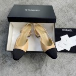 CHANEL especially popular color blocking single shoes continue the classic Chanel characteristics