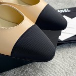CHANEL especially popular color blocking single shoes continue the classic Chanel characteristics