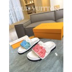 Louis Vuitton 2023 couple models embossed print