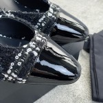 CHANEL especially popular color blocking single shoes continue the classic Chanel characteristics