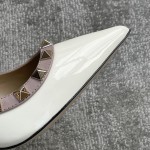 Valentino VT Collection High Heeled Single Shoes 8.5CM Patent Leather White