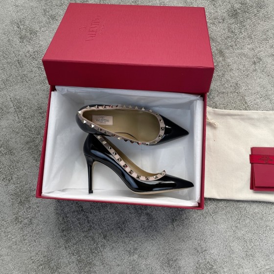 Valentino VT Collection High Heeled Single Shoes 8.5CM Patent Leather Black