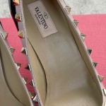 Valentino VT Collection High Heeled Single Shoes 8.5CM Patent Leather Black