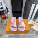 Louis Vuitton platform slippers Pool Pillow Comfort will enter the series
