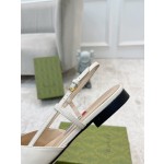 Gucci new buckle bow sandals