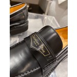 DIOR Early Spring 2023 New Loafers Black