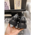 DIOR Early Spring 2023 New Loafers Black and White