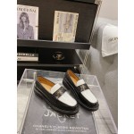 DIOR Early Spring 2023 New Loafers Black and White