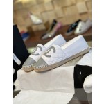 CHANEL fisherman shoes Chanel classic version of the original injection of rubber translucent rubber original color hemp sole