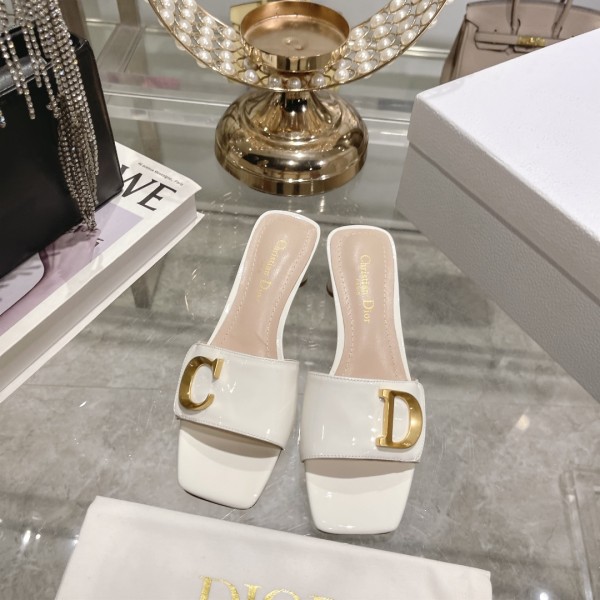 DIOR 2023 new early spring sandals Imported cow patent leather ➕ Korean velvet Sheepskin lining 4.5cm White