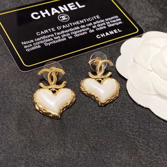 CHANEL🇫🇷Xiaoxiang earrings new style
