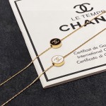 CHANEL🇫🇷Xiaoxiang Chanel's latest stainless steel color-preserving black and white two-sided thin necklace