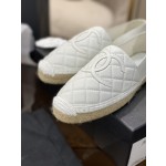 CHANEL fisherman shoes Chanel classic version of the original injection of rubber translucent rubber original color hemp sole