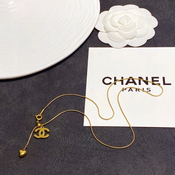 CHANEL🇫🇷Xiaoxiang's latest double C retractable collarbone necklace💄14K stainless steel color retention super personality