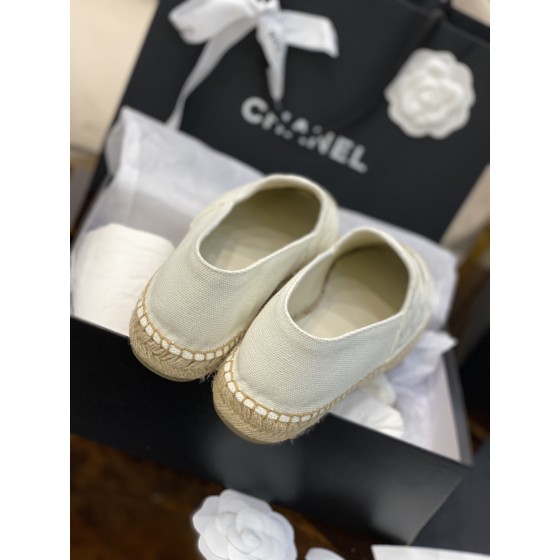 CHANEL fisherman shoes Chanel classic version of the original injection of rubber translucent rubber original color hemp sole