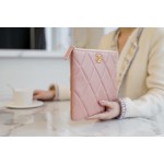 𝗖𝗛𝗔𝗘𝗡𝗟✦ Classic 19 Series Imported Channel Special Lambskin🐑 Carry-on Clutch Peach Pink