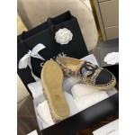 CHANEL fisherman shoes Chanel classic version of the original injection of rubber translucent rubber original color hemp sole