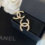 CHANEL🇫🇷Xiaoxiang medieval letter earrings