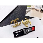 CHANEL🇫🇷Xiaoxiang medieval letter earrings