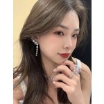 CHANEL🇫🇷Xiaoxiang tassel crystal diamond letter double c ear bone clip earrings