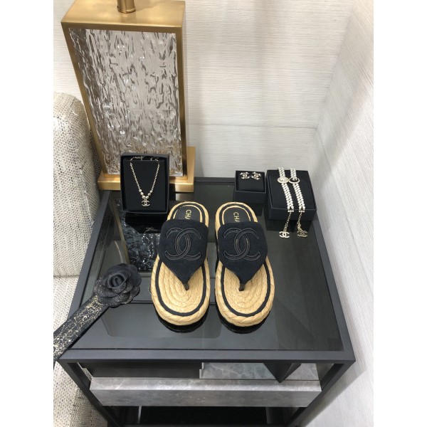CHANEL 2022 knitted flip-flops fashionable and versatile series Imported custom towel fabric