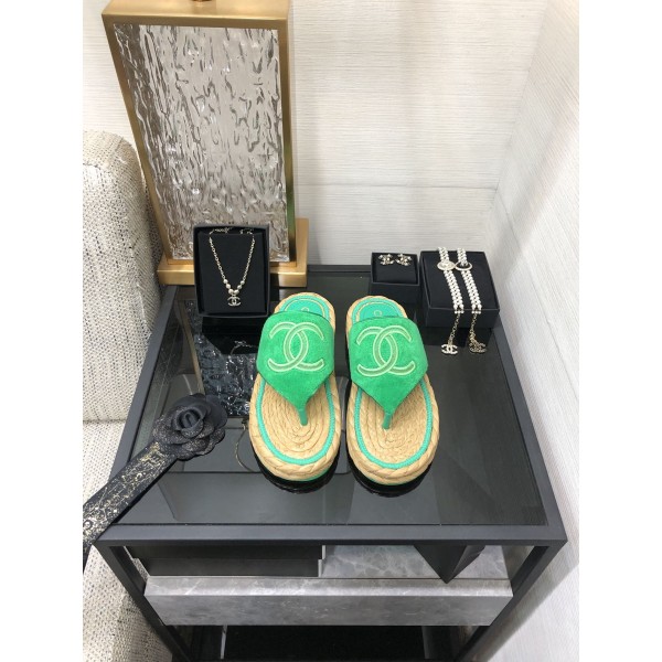 CHANEL 2022 knitted flip-flops fashionable and versatile series Imported custom towel fabric