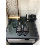 CHANEL 2023 spring and summer latest electric embroidery honey slippers Imported leather outsole