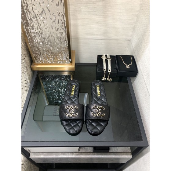 CHANEL 2023 spring and summer latest electric embroidery honey slippers Imported leather outsole