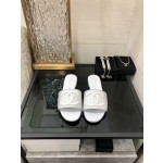 CHANEL 2023 spring and summer latest electric embroidery honey slippers Imported leather outsole