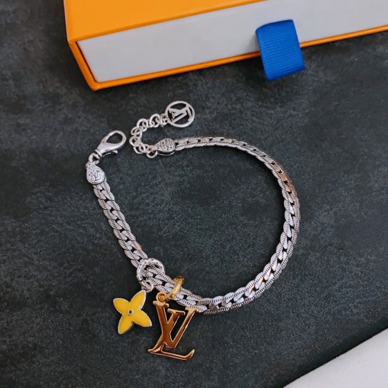 Louis Vuitton vintage silver bracelet couple's version 22cm20cm18cm changeable length