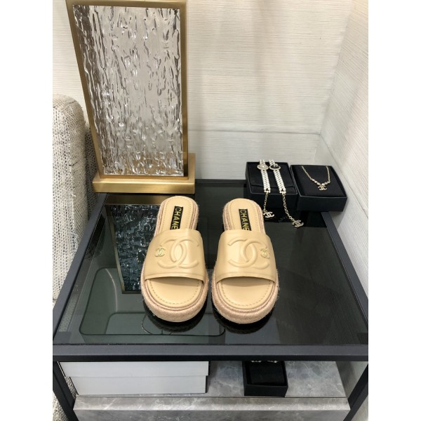 CHANEL 2023 spring and summer latest electric embroidery honey slippers Imported leather outsole