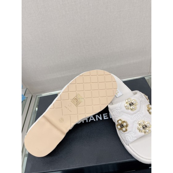 CHANEL water table thick bottom pearl flower slippers original rubber sole