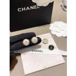 CHANEL🇫🇷Xiaoxiang Doudou agate pearl letter new stud earrings