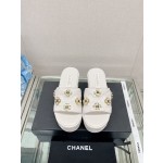 CHANEL water table thick bottom pearl flower slippers original rubber sole