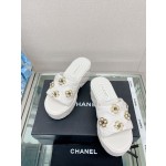 CHANEL water table thick bottom pearl flower slippers original rubber sole